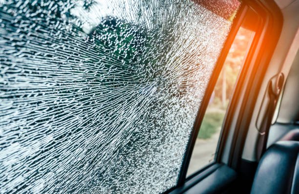 Auto Glass Repair Santa Ana CA by Newport Beach Express Auto Glass